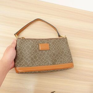 Vintage NINA RICCI Top Handle Bag Baguette Gray Leather Logo Animal Purse FRANCE